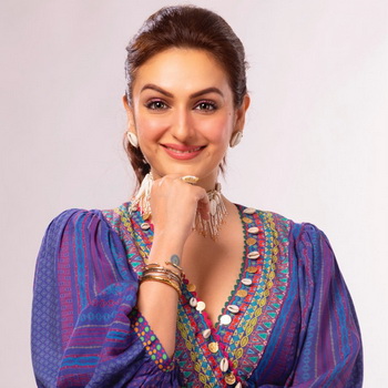 Akriti Kakar Biography